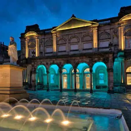 בית נופש Meadows *